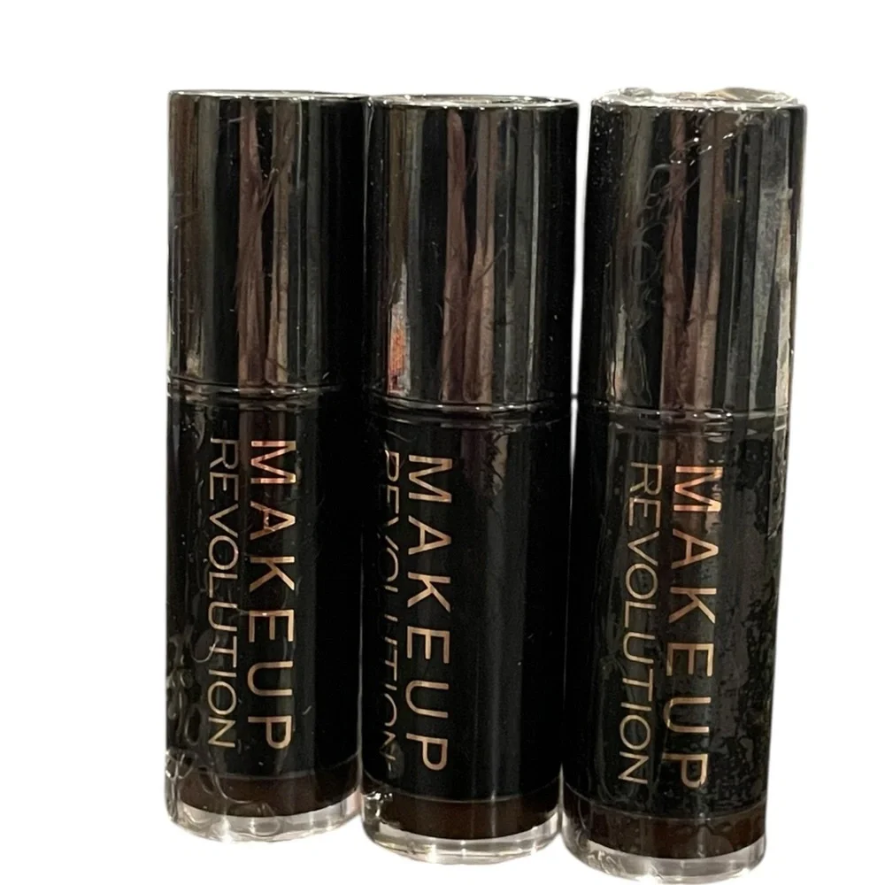 Revolution Amazing Lipstick MAKE ME TONIGHT Dark‎ Brown Berry NEW Cream Beauty